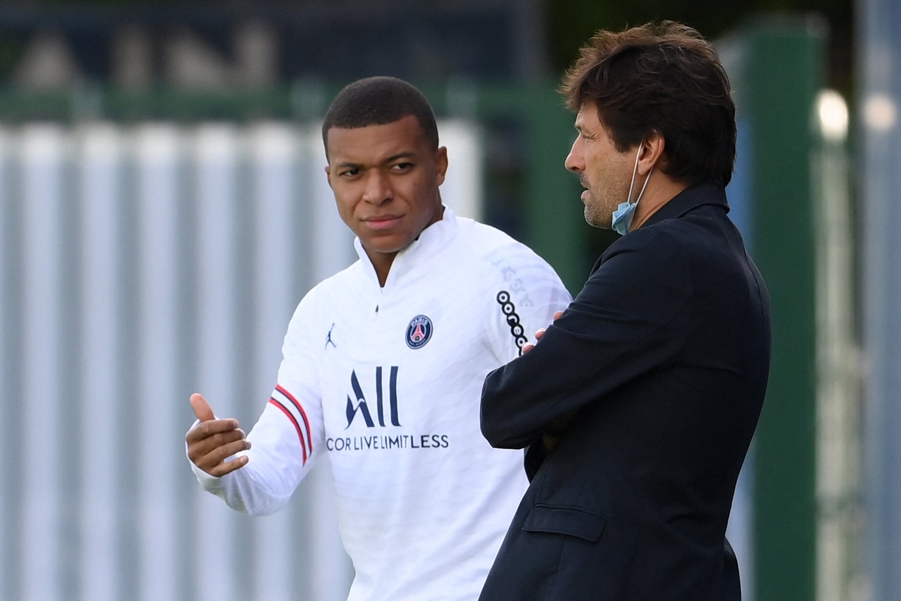 Fabrizio Romano Psg Director Leonardo Denies 50m Salary Proposal For Kylian Mbappe The Last Thing We Will Put On Mbappe S Contract Will Be The Salary Amount He Tells L Equipe Fabrizio Romano Psg Director Leonardo Denies 50m Salary Proposal For Kylian Mbappe The Last Thing We Will Put On Mbappe S Contract Will Be The Salary Amount He Tells L Equipe