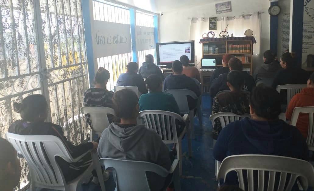 Imcad_Tijuana's tweet photo. #GobiernoTijuana l #Informa
Las personas que se encuentran internas en el Centro de Rehabilitación CESCAD A.C., recibieron una plática psicoeducativa, con el tema: ¨Estilos de vida saludables¨, con el propósito de orientarlos a implementar buenos hábitos en su vida cotidiana. https://t.co/uMkOEwIjuS