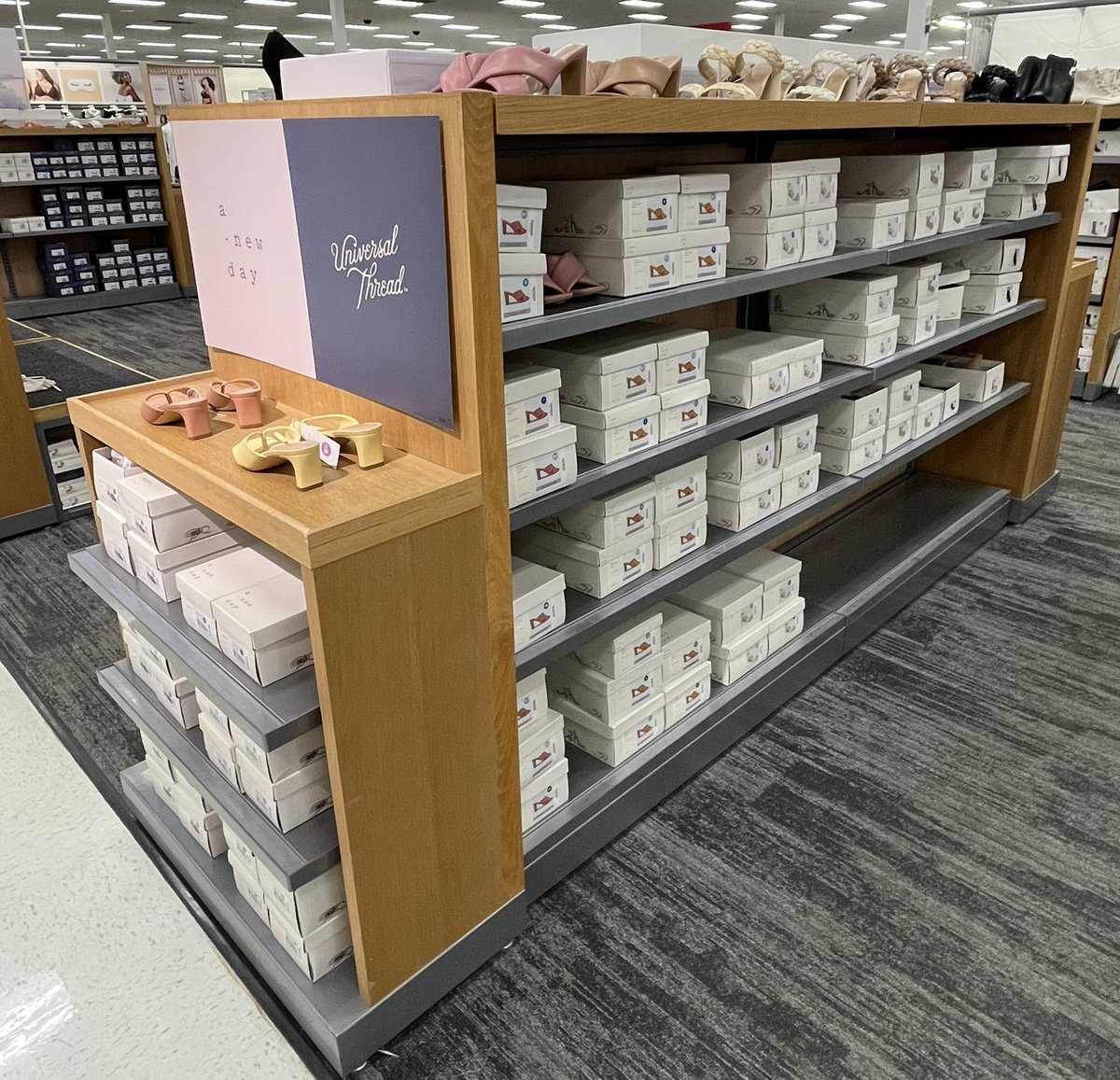 Elyssa from Target 🎯 tweet media