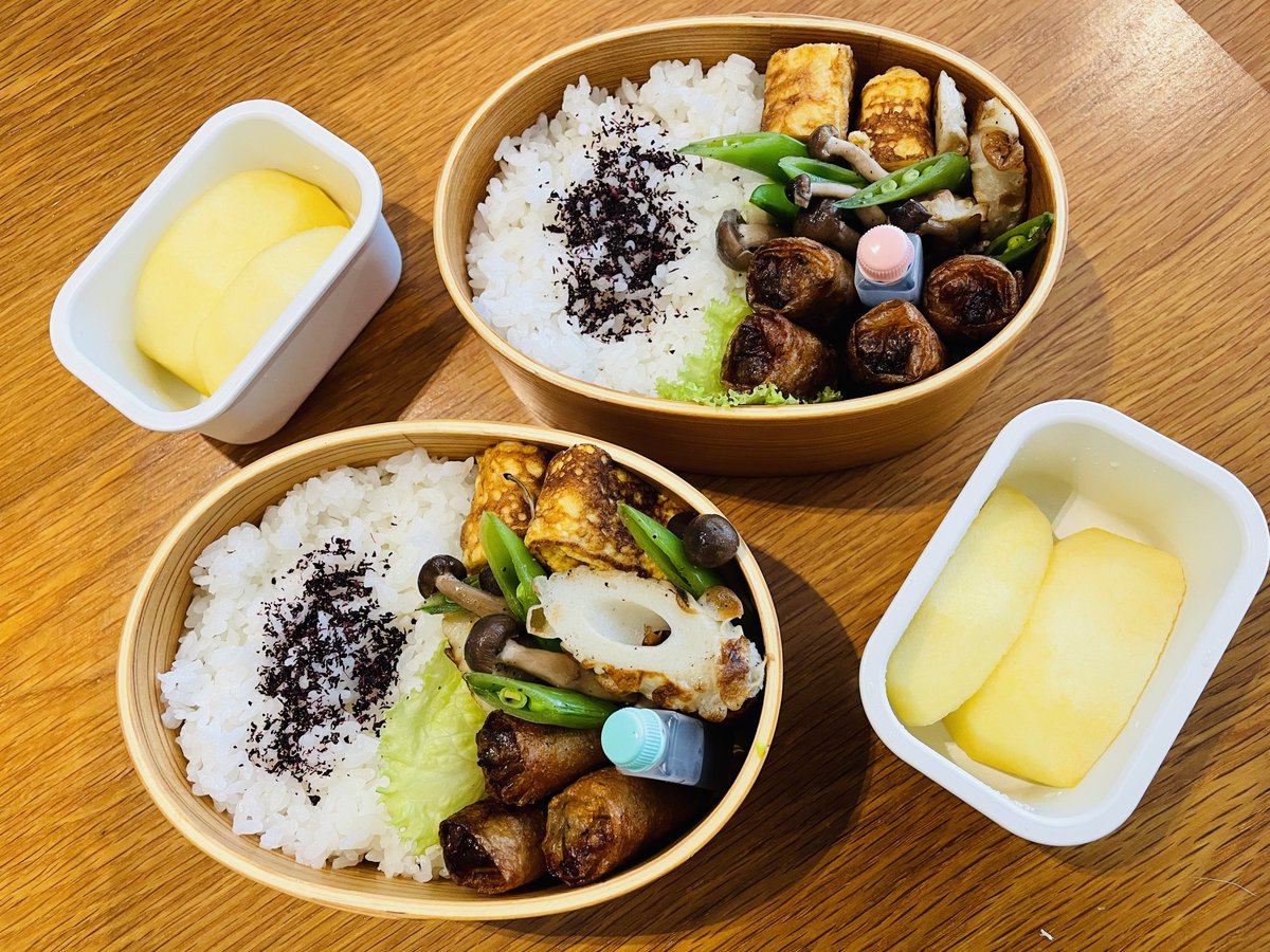 Umepo1's tweet photo. 焦げ弁当…もとい、登校弁当
昨日ワクチン3回目接種で、今日もちょっとぼーっとする。
だからか、いつにも増して卵焼きも焦げるし、ベトナム冷食の春巻きも揚げすぎた。ダークブラウンですな。
#ベトナム #お弁当 #春巻 #Vietnam #Comhop https://t.co/D1BEkggGaq