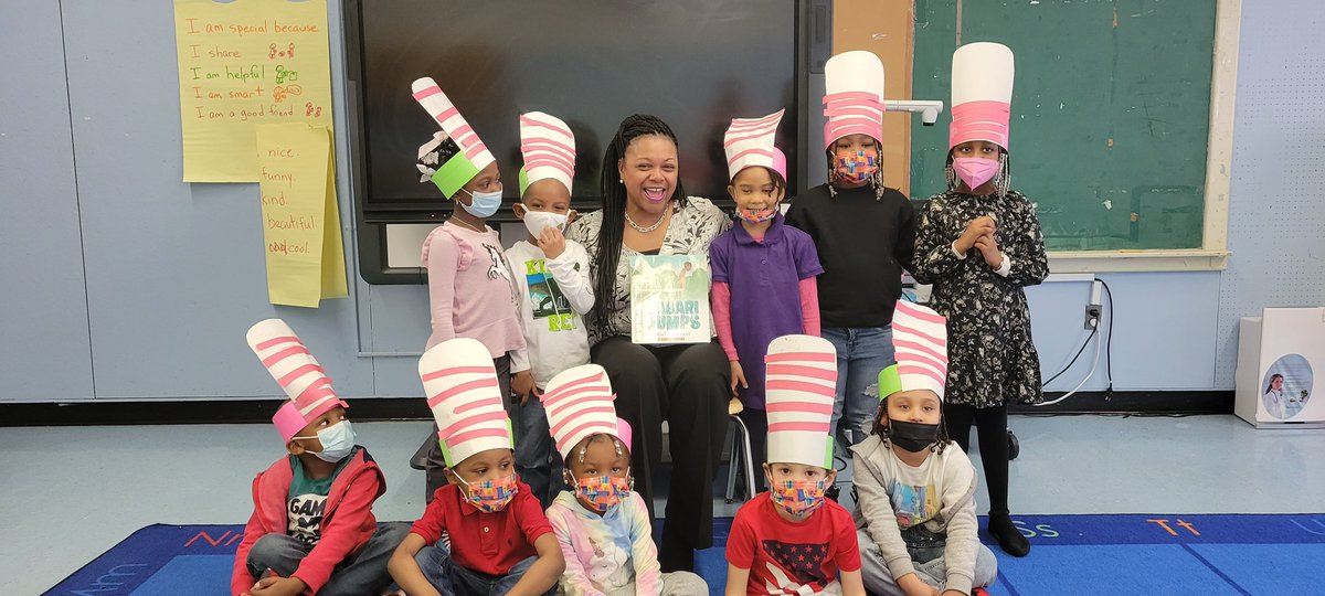 YDMA_PS242's tweet photo. Today we held our #ReadingGala for #ReadAcrossAmericaDay to celebrate the joy of reading! YDMA would like to thank all the readers that joined us and shared their amazing stories about how reading impacted their lives.
@ruxdanika @christineloug14 @Ddesjardin242 https://t.co/0wPKWMkprz