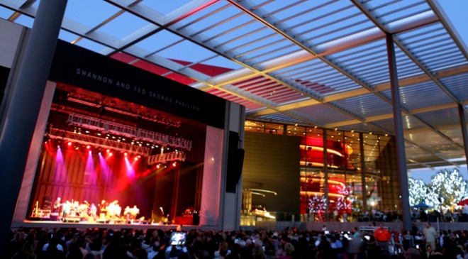 JazzUpDallas's tweet photo. Shout out to @DallasSymphony #DSOJazz for showing love on the lawn tickets. Get your @EspeSpalding and join #TheJazzSetSocial under the stars. Go to https://t.co/JRYU0KDViK 

@DalArtsDistrict #JazzUP #Jazz #Dallas #VisitDallas DowntownDallas #UptownDallas https://t.co/zPYIRSMwHt
