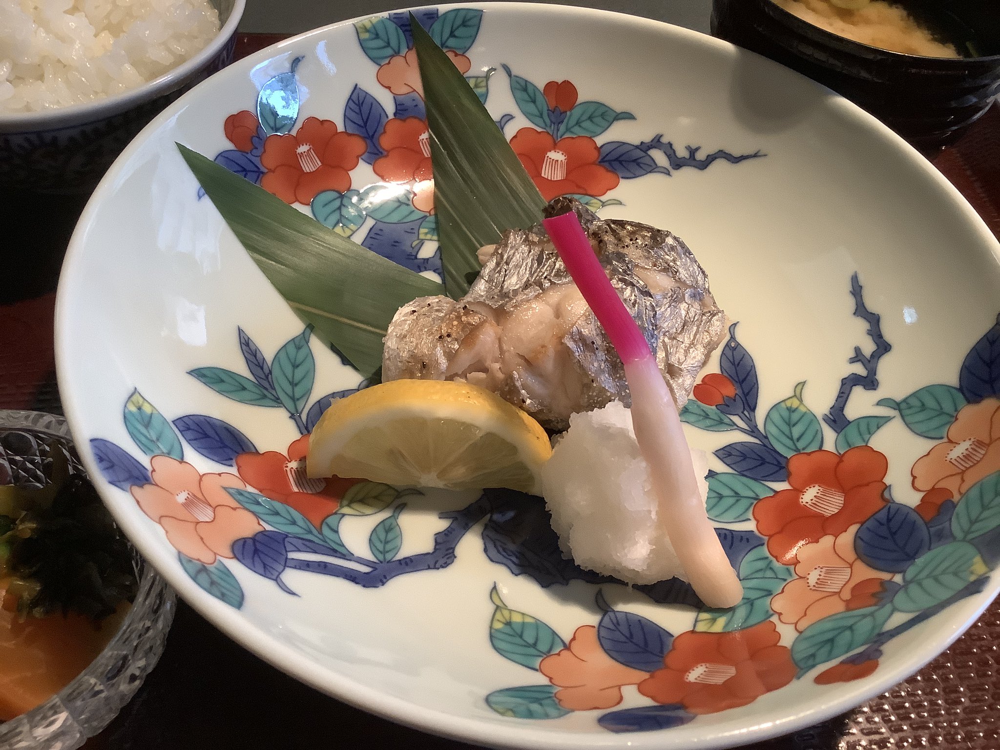 和食処まどい 小江戸川越 おはようございます 本日の一品は 太刀魚の塩焼き ご飯セットでいただきました 家ではなかなか出てきませんね ぜひお店で 太刀魚 焼き魚 まどい 川 T Co Yekfqrkkbg Twitter