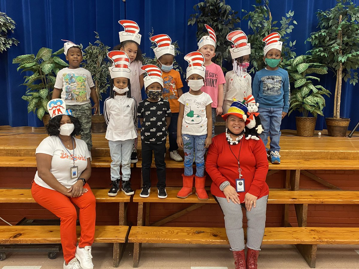 I’ve always lived in Hampton Roads, my friends all live there too. We go to #MountHermonPreschool We’re happy that we do. #DrSeussMonth #PPSShines @hermon_pc @in8days @Sand120513 @cardellpatillo @ebracyPPS @PortsVASchools