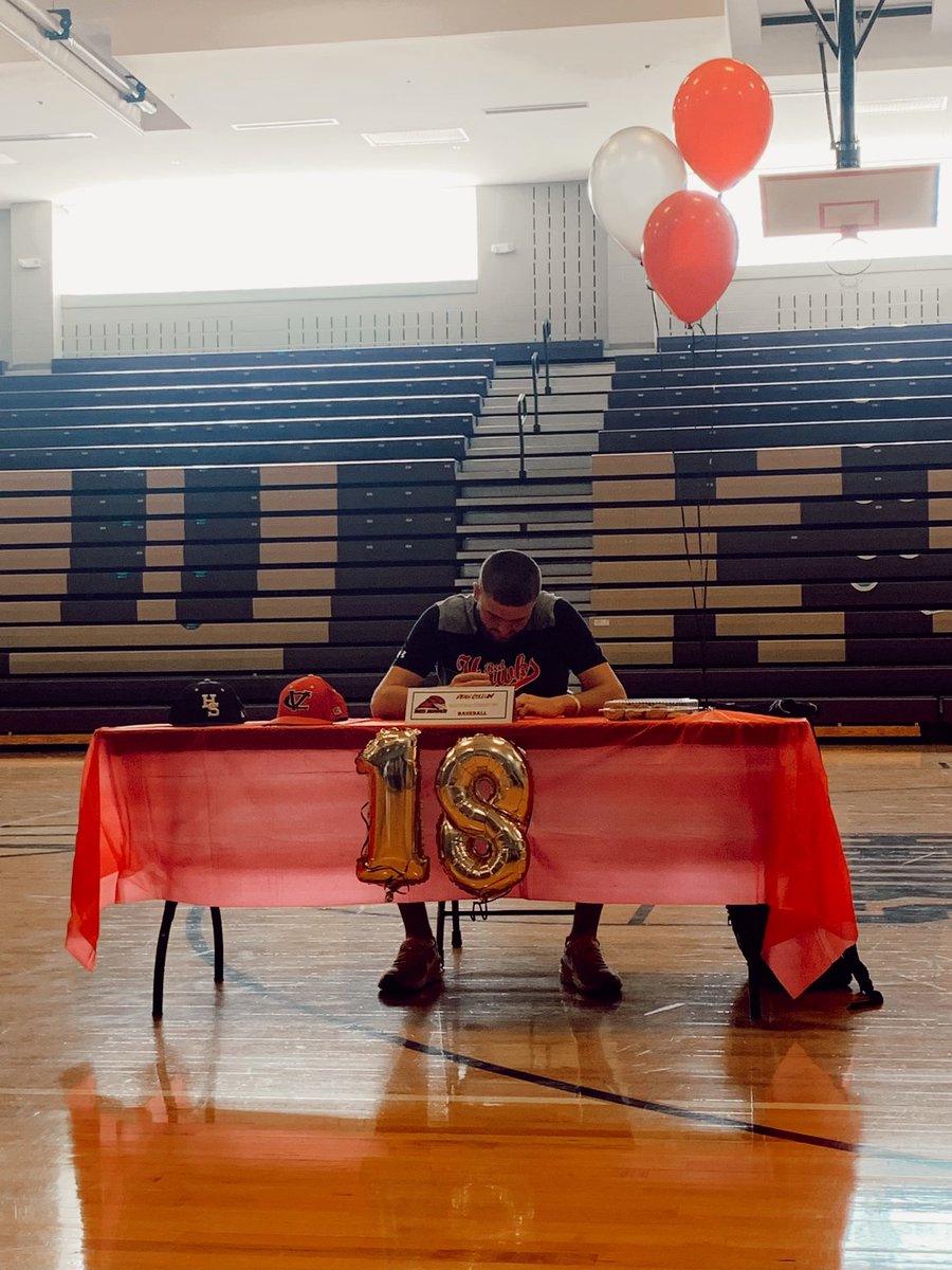 Huge congrats to <a href="/DeanCollum5/">Dean Collum</a> on his commitment to CVCC.  Big things ahead  #hawks