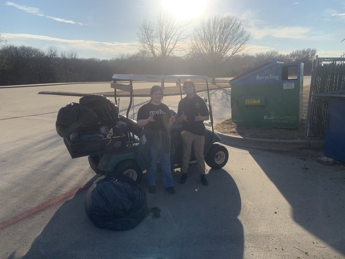 Thanks so much to SGP National Honor Society for helping clean out the creek and some work in the garden. They hauled over 12 bags of trash and a barrel! <a href="/linnyreeves/">Lindsay</a> <a href="/kasie_roden/">Kasie Roden</a> <a href="/gpisdSTEM/">gpisdSTEM</a> <a href="/gp_tx/">City of Grand Prairie, TX</a>