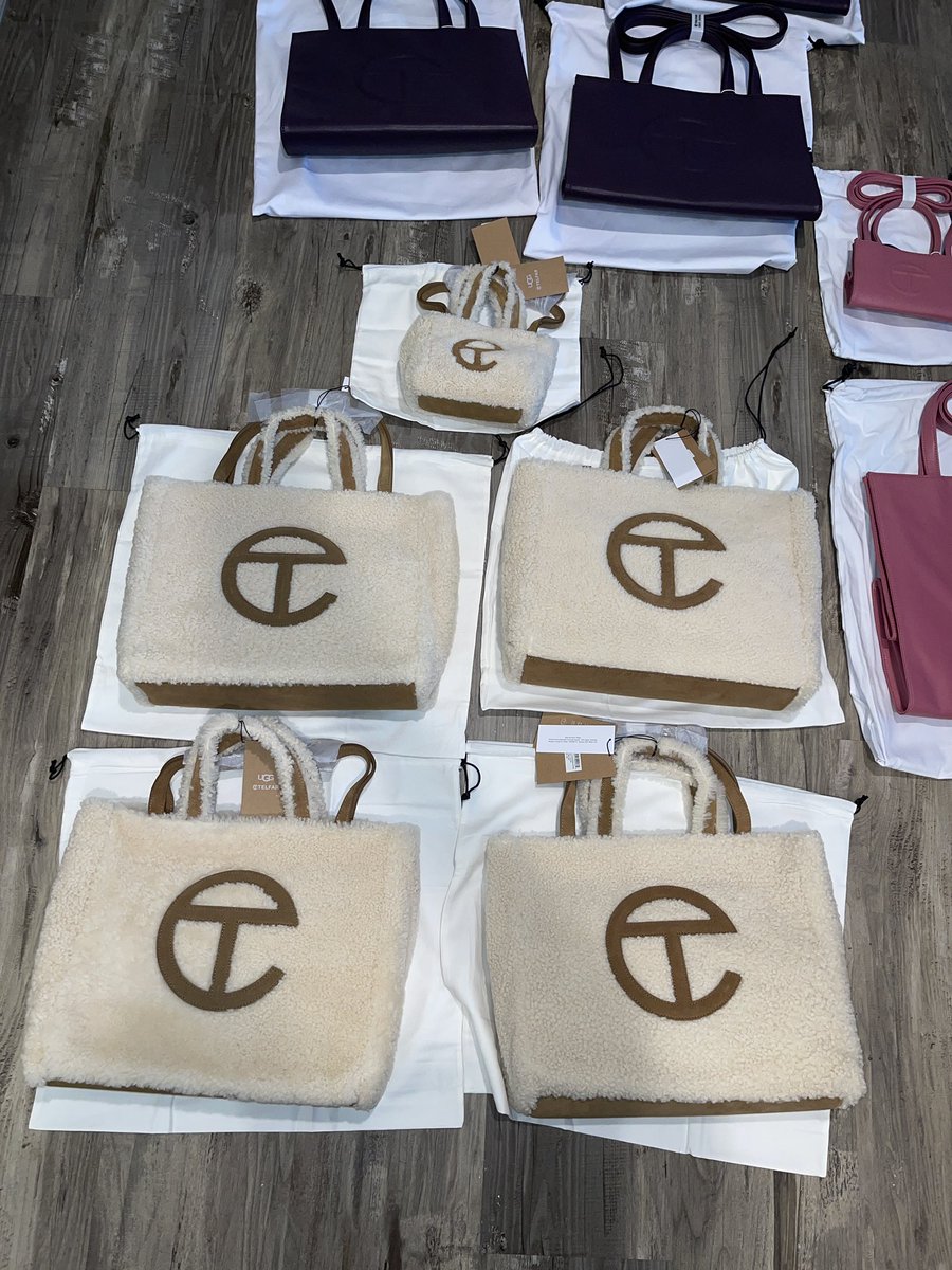 YoungStunna_14's tweet photo. 🐑Ugg Telfar
Small $270
Medium $370

🥩Corned Beef Telfar
Small $210
Large $300

🍆Eggplant Telfar
Small $210
Medium $260

Tags and RT appreciated @MrBrianProctor @iKrankU @SolidNotify @MidwestSole @abond23_bond @itzguccibitch @OMNIREX18 @QuanFlix_ @4jaydior https://t.co/ElDjqtUloy