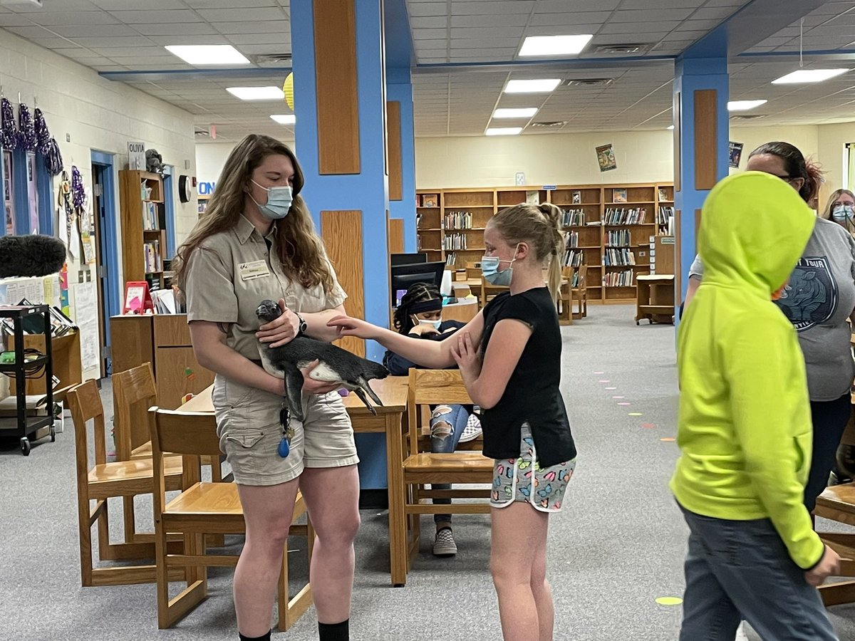 Students in the STEALTH Afterschool program at White Elementary got to learn about penguins with a special visit from Tanganyika. #WPSProud <a href="/wpsstealth/">WPS STEALTH</a> <a href="/TanganyikaPark/">Tanganyika Wildlife Park</a>
