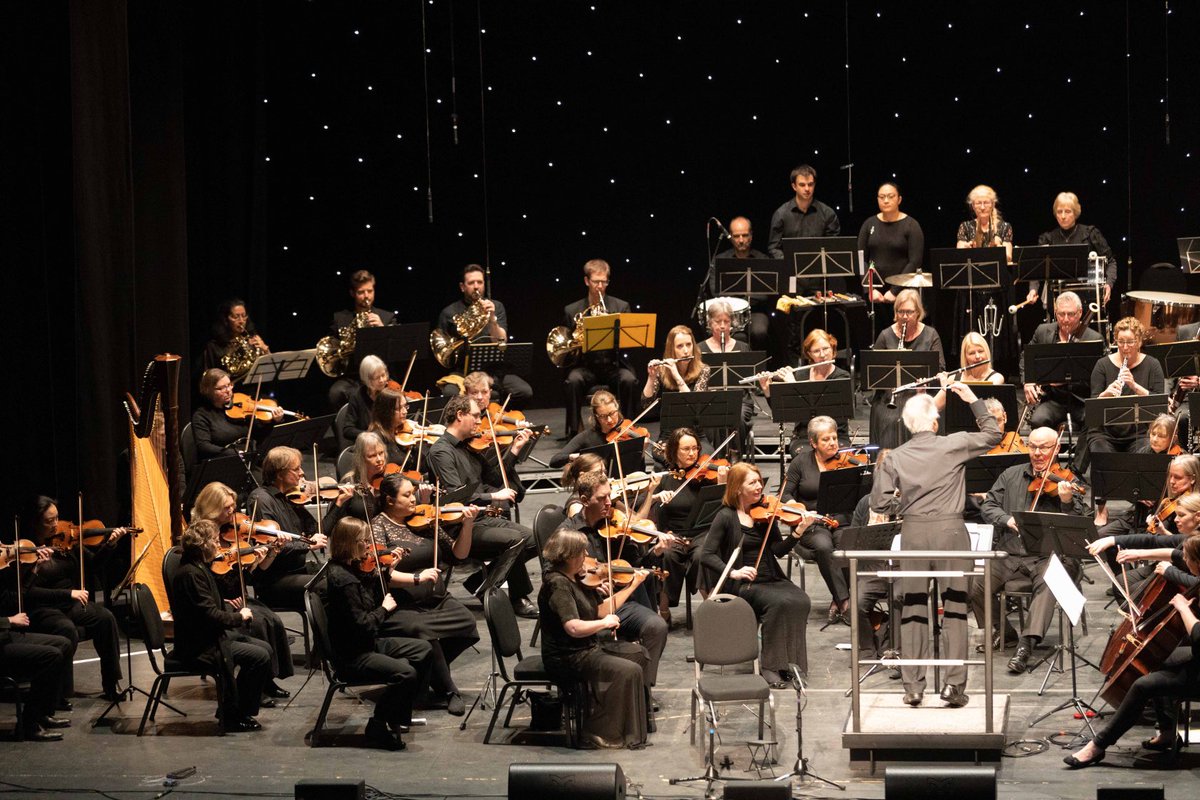 ConcertVale's tweet photo. Some pictures of our Spanish Fiesta concert ⁦@fnhcofficial⁩ ⁦@Johnbrunning⁩ ⁦@bucksfreepress⁩ ⁦@TringRadio⁩ ⁦@wendover_news⁩ ⁦@redkiteonair⁩ ⁦@YourBucksRadio⁩ ⁦@TheWaterside1⁩ ⁦@aylesburytc⁩ ⁦@AylesNews⁩ https://t.co/VDTbz3ugaI