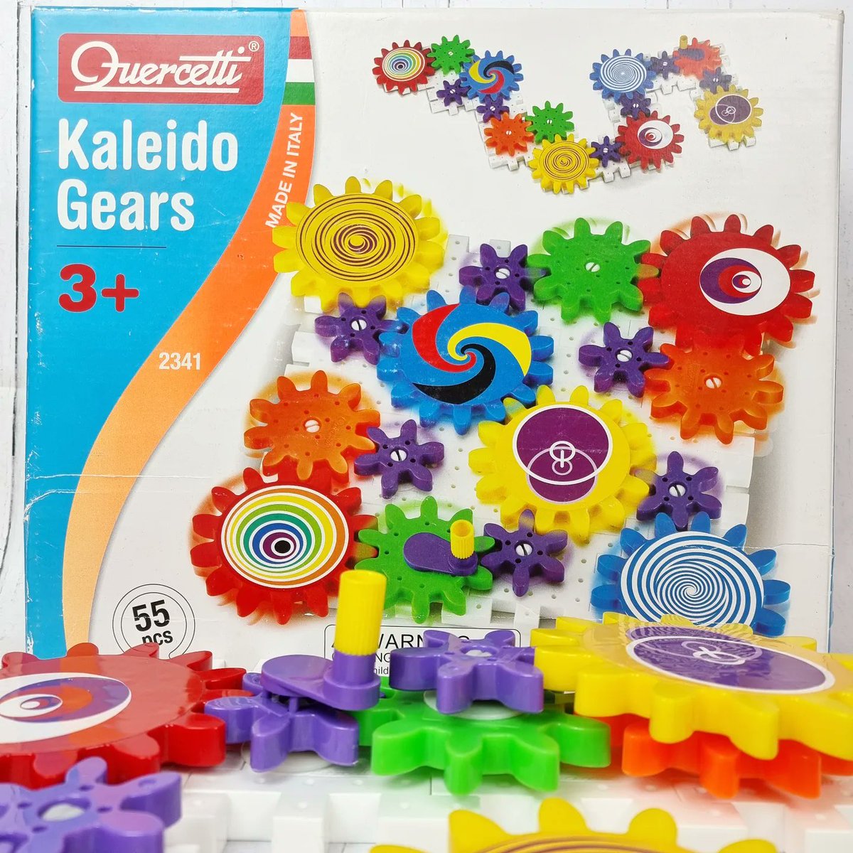 TheToyScoop's tweet photo. Today's #monthofscience toy is the amazing Kaleido Gears set by @QuercettiToys . I bought this for my girls over 10 years ago and its still going strong. It's an amazing #preschool that teaches kids how gears work on a creative colourful way! #stemtoys https://t.co/wilUHs57L6