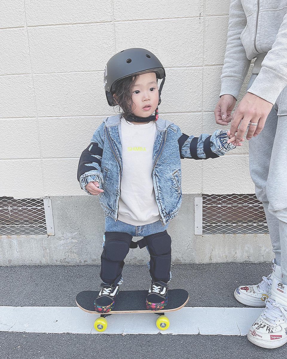 airin0907's tweet photo. Shimba's
skateboard𓂃🛹

心翔スケボー始めました😎
もちろんまだまだ乗れないけど
乗りこなせるようになったら
かっこいいよなあ〜😊

パパとたくさん練習してね🧢 https://t.co/aNfXqqZ1EV