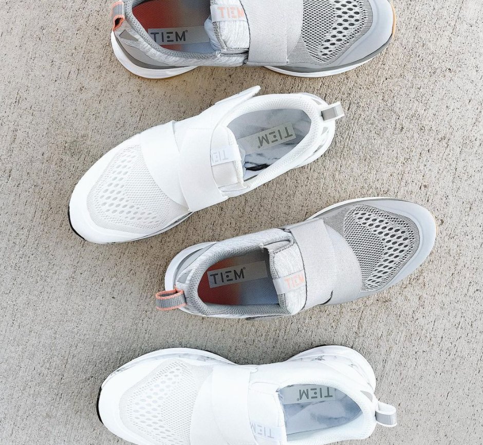 tiemathletic's tweet photo. Bring on spring. Our White Marble and Lunar Gray Slipstreams are the perfect way to start introducing lighter colors back into your workout wardrobe this season.β #TIEMAthletic #InspiringMotion
β
https://t.co/mGrO532Vyr https://t.co/gt01VpmGa0