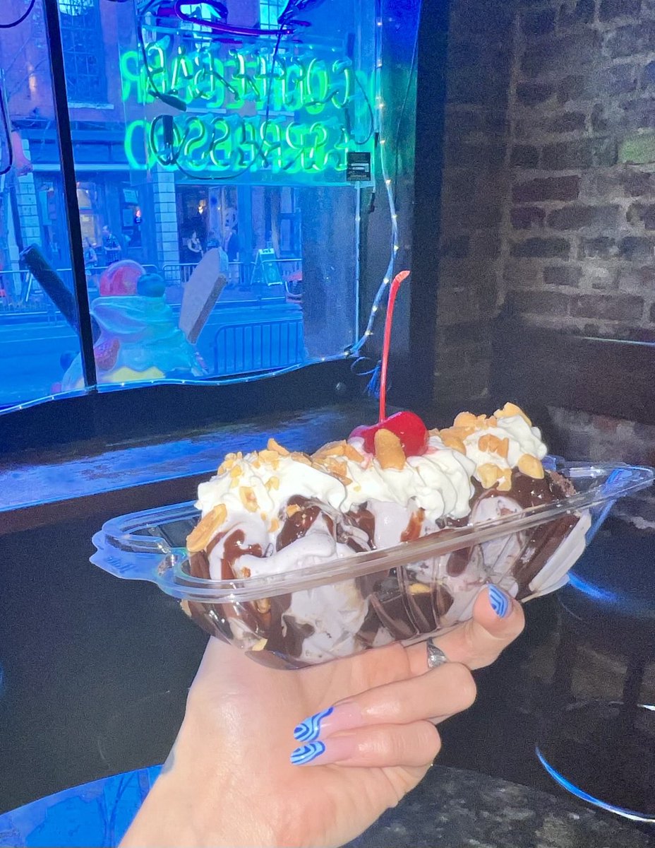 Mike’s Ice Cream’s new flavor Black Raspberry Fudge Brownie is a new favorite.  Come to Mike’s to try a few scoops or let us make you a warm brownie sundae.  You will NOT be disappointed!  #sundae #nashville #sweettooth #delicious #yummy #icecream #sweet #foodie