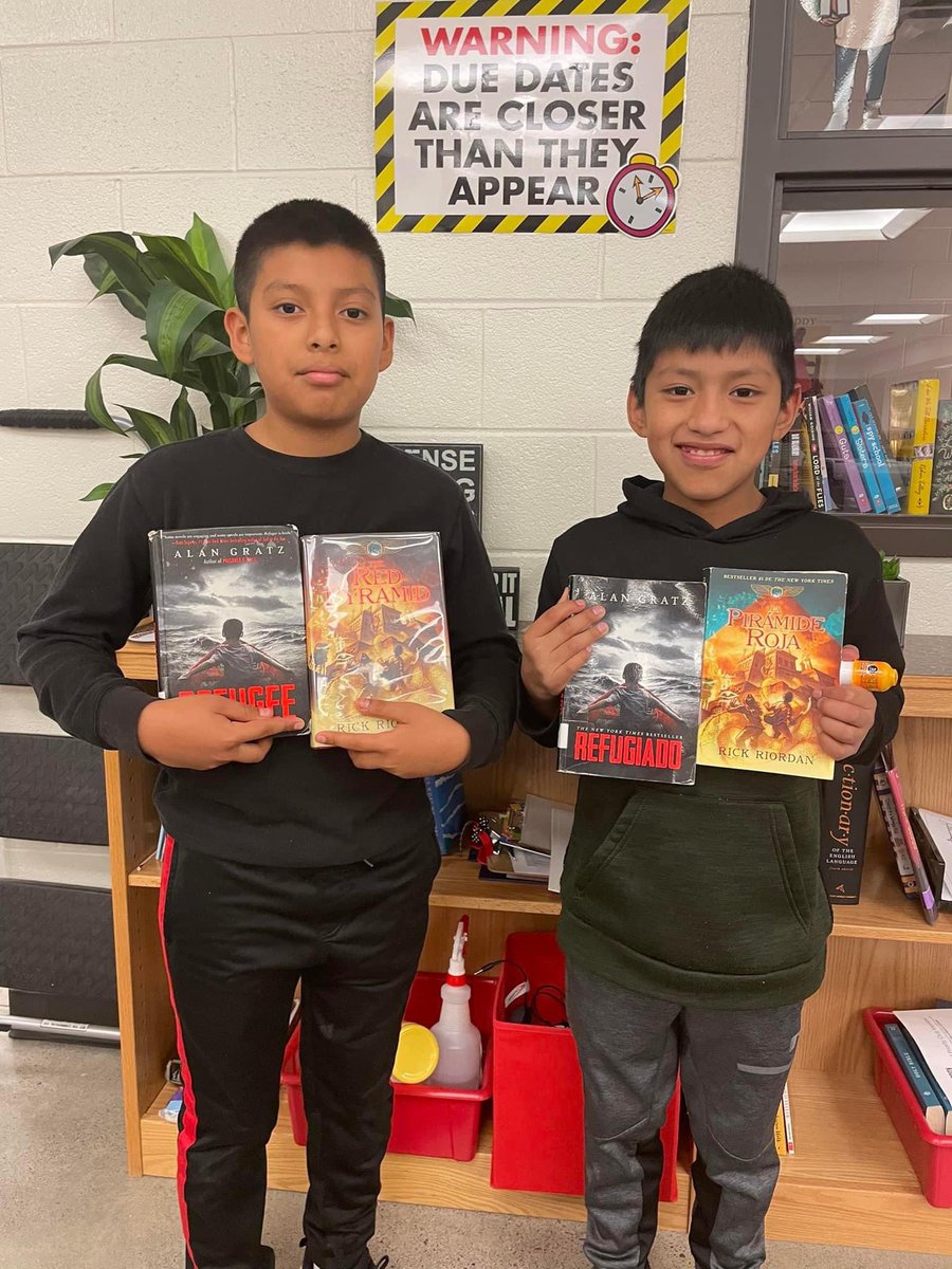 MiddleTeasley's tweet photo. Wild Reading Race begins! Two of our students are racing to see who can finish their books first! They are reading the same book; one is reading the English version, the other is reading the Spanish version. @CherokeeSchools
#theteasleyway
#getccsdreading https://t.co/XPnJHtHh82