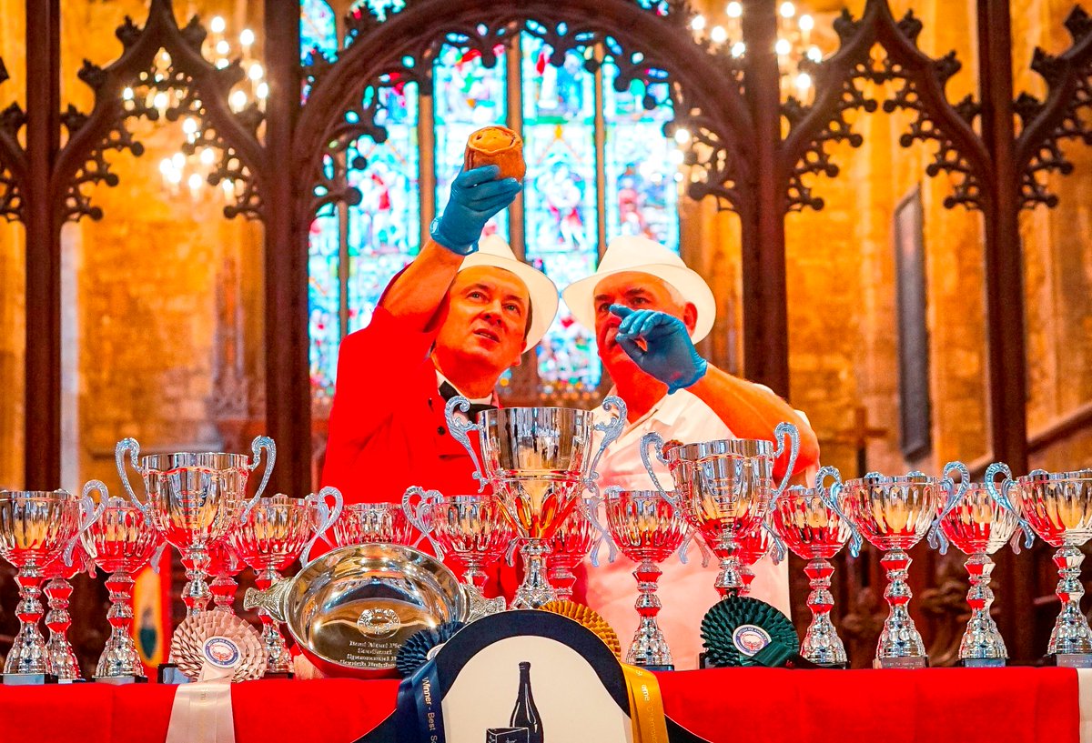 BritishPies's tweet photo. A record 976 entries into this year's British Pie Awards from 179 piemakers. Judging by 151 judges on 9th March in St Mary's Church, Melton Mowbray. Results on 11th March. Good Luck to all the Piemakers. https://t.co/f32NG6Bzw8
