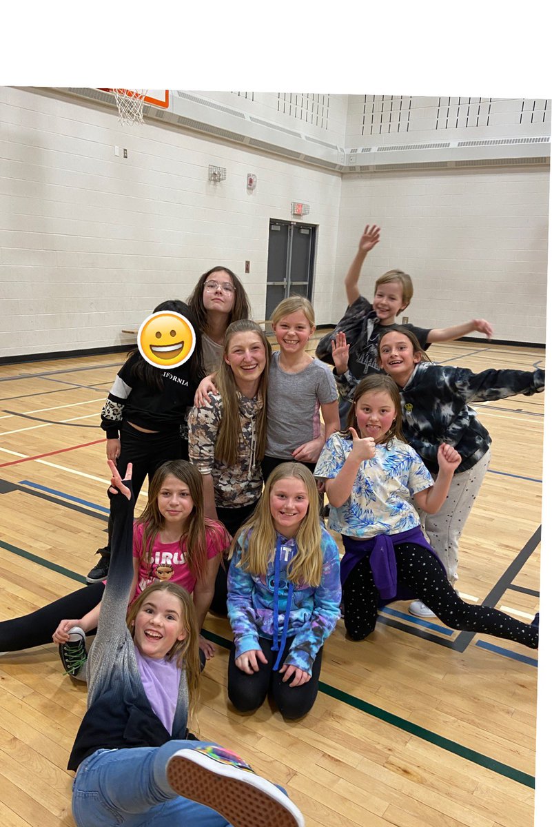 When your practicum student comes back for a visit, the excitement is unreal! #relationships <a href="/C_Park_13/">chantel park</a> @RDPEducation <a href="/IRIC_WC/">IRIC</a> <a href="/WCPS72/">Wolf Creek Schools</a>