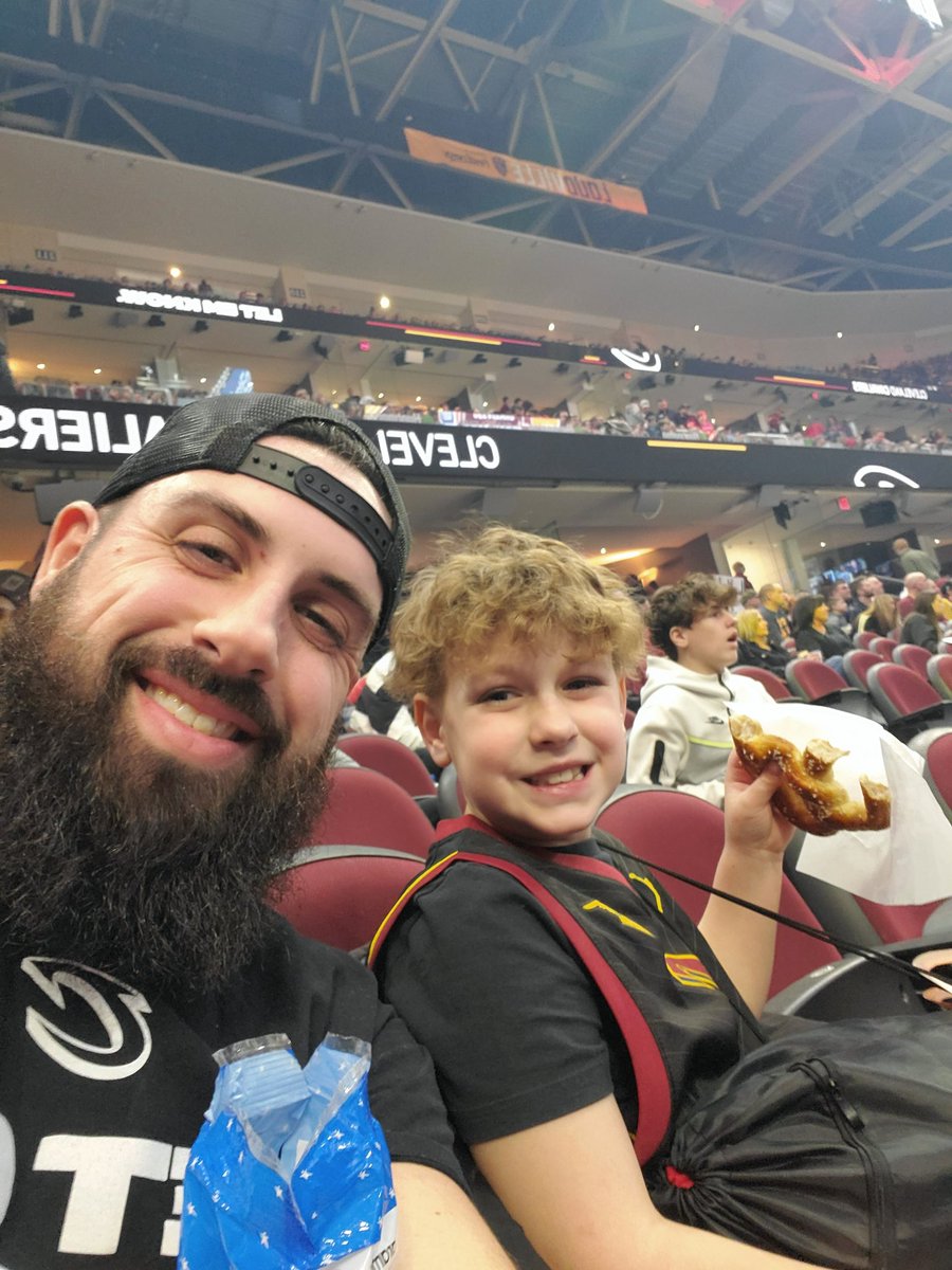 _A_Train's tweet photo. GO CAVS! 
#LetEmKnow https://t.co/aUVtbONYik