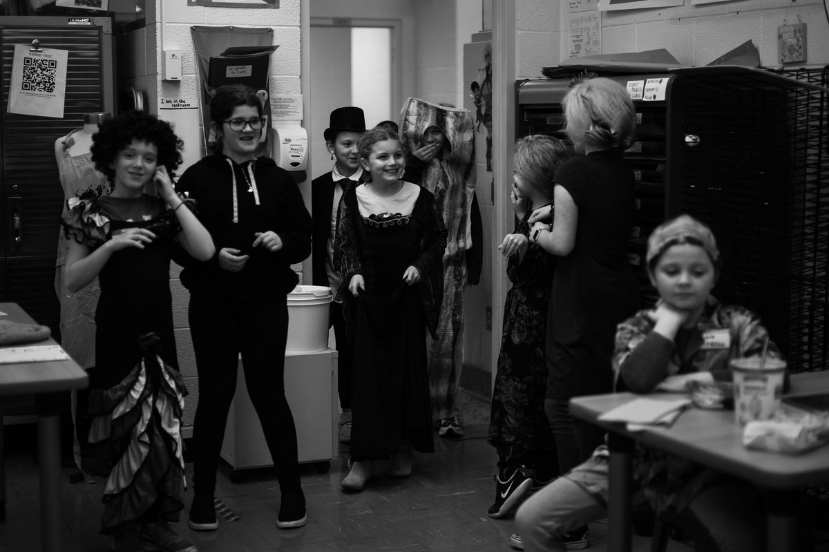 Behind the scenes…#TalkingArtMuseum @MortonPRIDE <a href="/KalousMeMeMe/">Rachel Kalous</a> <a href="/CharleneClorek/">Charlene</a> #OnceACard