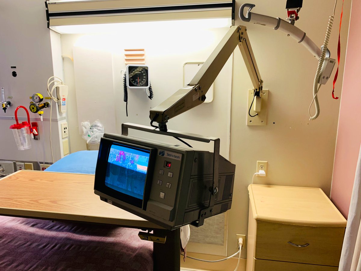 BurkettYYC's tweet photo. Wow- amazed these still exist! Imagine the extra space and reduction in head bumps by removing a few screws from the wall. Who has to wipe all these down everyday? 🤔 #hospitals #technology #patientsafety #healingenvironments #lessismore #patientexperience https://t.co/TXEsCybcAD