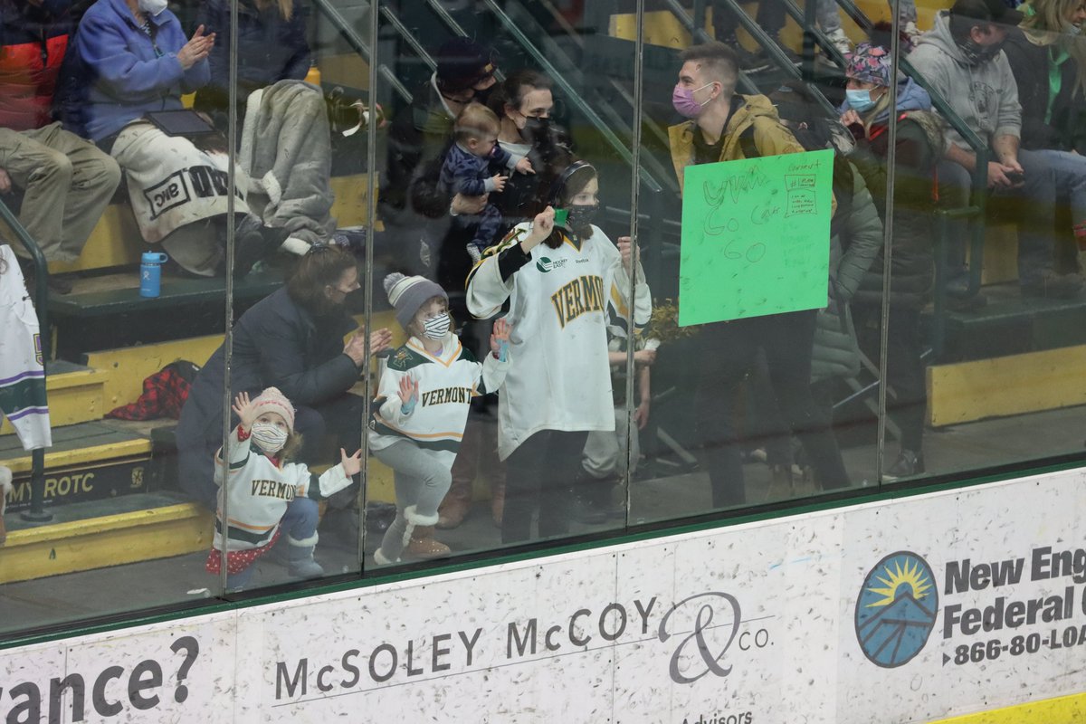 UVMwhockey tweet picture