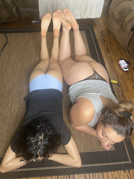 Me and my sister in the pose! https://t.co/kKLLI1ibm7<a href="/tag/onlyfans"class="tags"><span>#onlyfans</span></a>