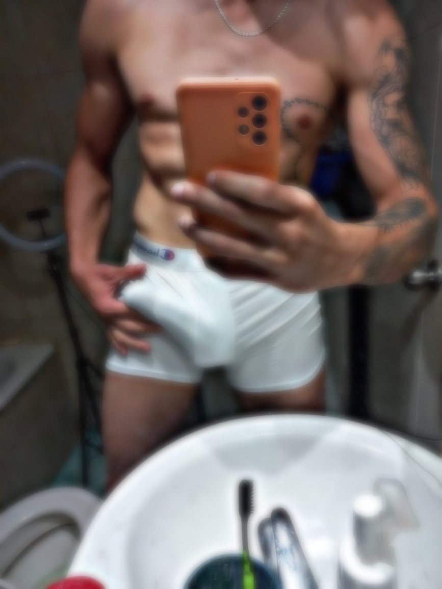 Danielcampins99's tweet photo. Rt y te la mando sin nada al dm🔥.              Venta de contenido al dm💵💶.                 Suscríbete    https://t.co/nhIB6qnEdw https://t.co/qXbDJBEGIa