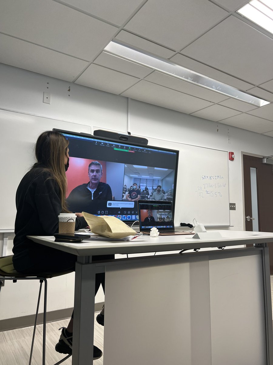 abarrbone's tweet photo. “Reassurance is the antidote to anxiety” well said by @ Jarrod Spencer, the sports psychologist for the #Flyers, in our #sportsnutrition class last week. Loved hearing his insight on mental health. https://t.co/KyerrOhKXh