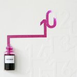 日付が進むごとにインクが染み込むカレンダー。「Ink Calender」がおしゃれ!