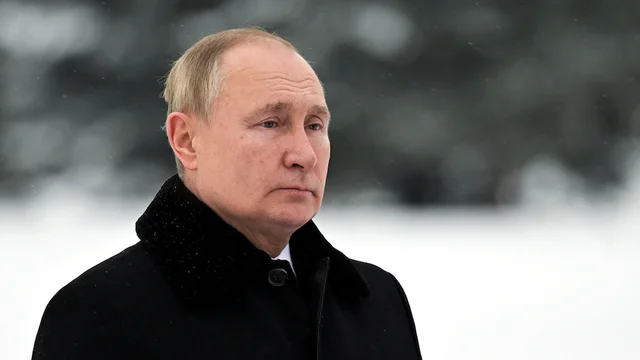 thehill's tweet photo. Gen. Petraeus: Putin can't win Ukraine war https://t.co/k1uW6pNVKN https://t.co/PxsFfLWpSn