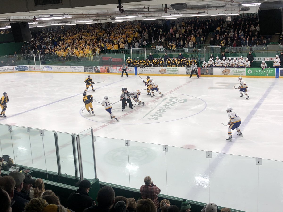 thauserkstp's tweet photo. Sold out Braemar Arena in Edina is as loud and electric as I’ve heard it since Edina West-Edina East games in the 70’s and 80’s. Chaska-Prior Lake playing for Section 2AA title. Neither team has ever been to State Tourney. PL scored 9 seconds in…Chaska tied up 1-1 5 min later. https://t.co/sQCXcylYf2