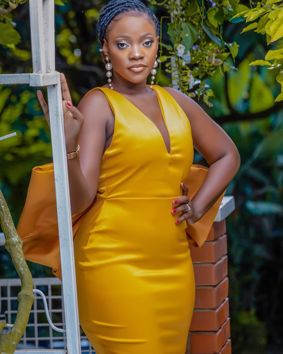 precious_remmie's tweet photo. Be a Masterpiece #Blessednew month#Stayblessed
@miss_jay_makeup_ on my makeup
@kais_divo_collection π
@fredbugembe πΈ
@hairbyclipperz on my hair https://t.co/GEWc9d4pjK