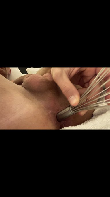 I was fucking horny and waiting for my grindr date ?
I needed to stretch my ass ? 
For full movie you
