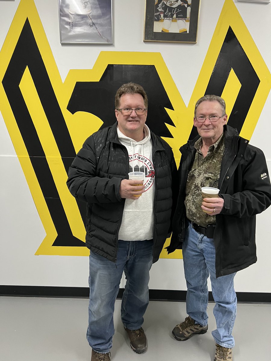 Jeff Hoiness tweet media