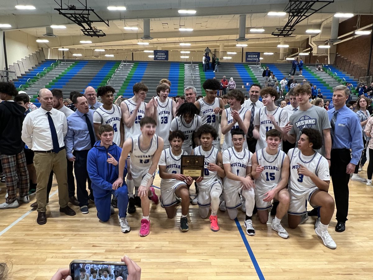 MNHSActivities's tweet photo. A-1 District Champions!!  Ticket punched!  Congratulations fellas! https://t.co/I43VR9UEYh