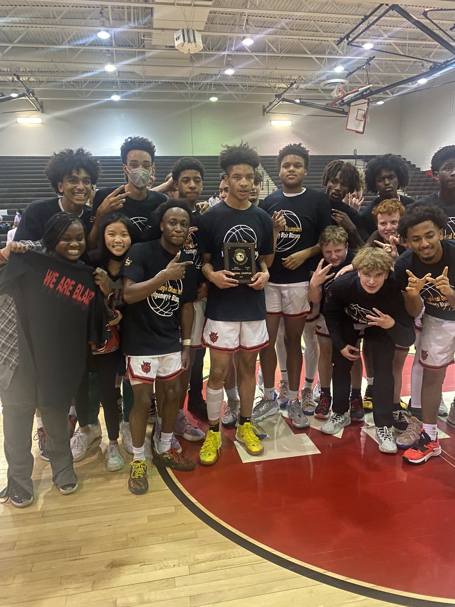 ballout_gio's tweet photo. REGIONAL CHAMPS ‼️‼️‼️‼️ https://t.co/Zt9g1LHmLK