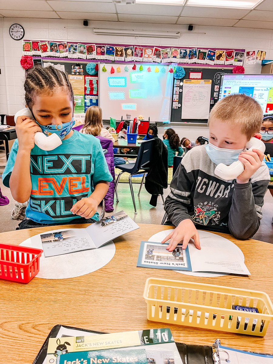 mormteaching's tweet photo. @JcpsElemEla Here we are with whisper phones! #guidedreading https://t.co/Sp08MAmoE1