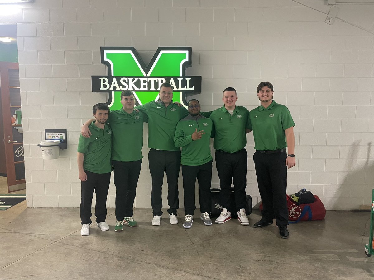 HerdMBBManagers's tweet photo. Happy #ManagerAppreciationWeek and Senior Night for @22Gibbs @C_covington2!                                                    Appreciate these guy and all they’ve done!! https://t.co/4ZMa9FV2ys