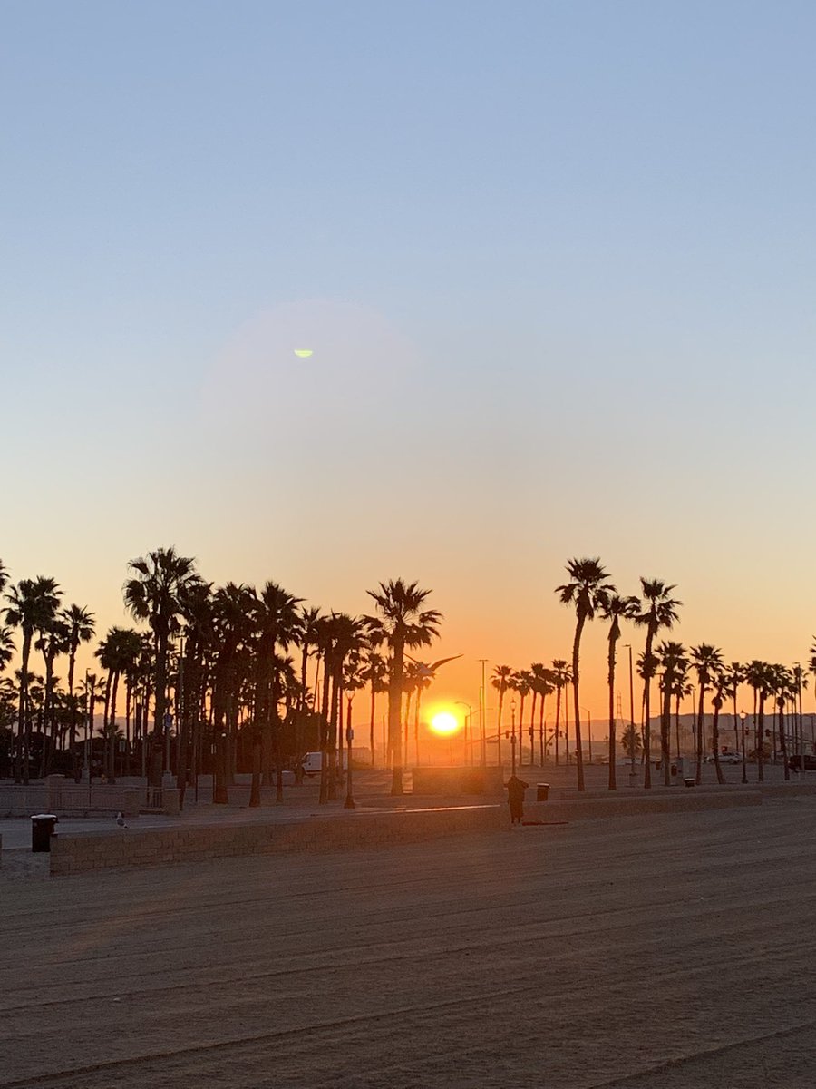 RyanBarber67's tweet photo. Great to be back at #PACnet22 and connecting with old friends and meeting new colleagues! And what an amazing keynote from @allysonfelix https://t.co/tGD3cqSAja