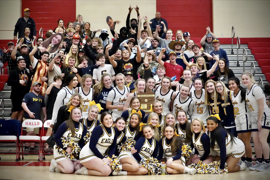 WHAT A NIGHT!! Seymour defeats Northview 50-29 to win the Region Championship! Saturday night Seymour will face Greeneville at Seymour. Game is at 7PM. WE NEED EACH AND EVERY SEYMOUR FAN IN ATTENDANCE! Seymour moves to 29-5 on the season. Thanks to all who came out tonight!!