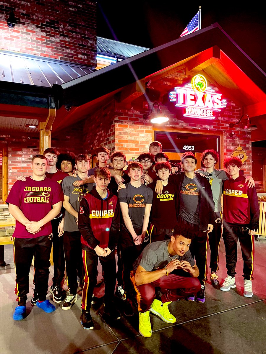 PRACTICE ✅ 
DINNER ✅ 
WATCHED <a href="/CooperHSGirlsBB/">Cooper Jaguars</a> DUB✅
Thanks to <a href="/texasroadhouse/">Texas Roadhouse</a> in Florence for having us tonight! #Family #SharpenTheAxe