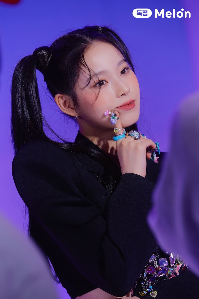 NMIXX ~ Kyujin
Source: Melon