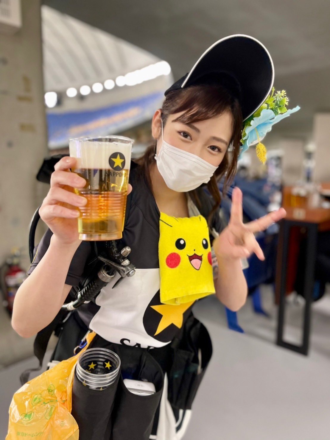 内田ゆめ Merci Merci 新しい東京ドーム凄かった 昨日は有難うございました 楽しかったなぁ やっぱり天職だ 早く球場内走り回りたい あ うそです 歩き回りたい 笑 久しぶり売り子で腰がぁ アイドルも１２日のライブに向けて