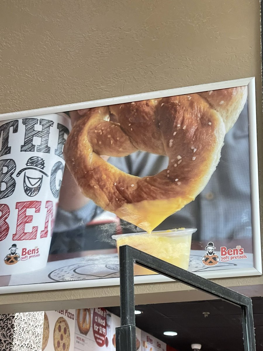 RadioCarl's tweet photo. Dear @BensPretzels 

I tell you this because I love you, and never expect anything but the best. However, in this case you need to do better.

Only a psychopath would dip like this. Is this a cry for help from someone in marketing?

Sincerely,
Loyal Customer https://t.co/PcEmUX9WXP