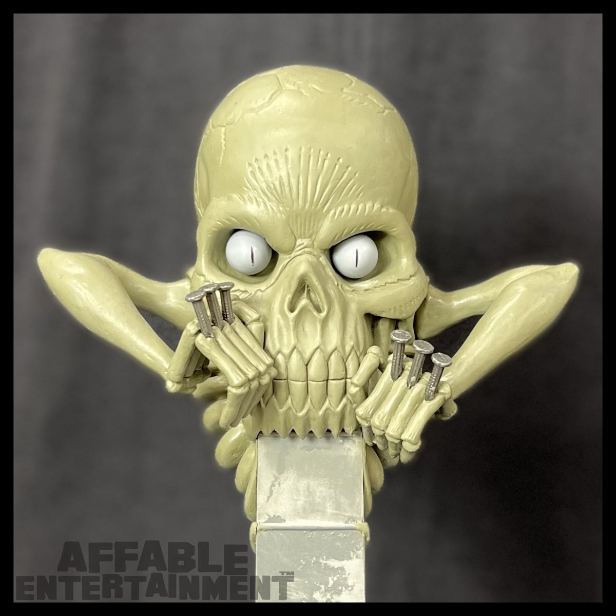 AffableEnterta1's tweet photo. Heartfelt appreciation to the King @DLA555 & Queen @LangenkampH of the legendary @afxstudio and the elite crew working there.#practicaleffects #afxstudio #horror #props #creatures #monster #guitar Technical wizardry of DLA https://t.co/OE5Mrfqt33