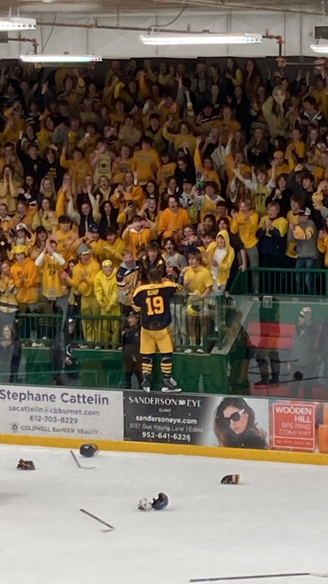 “Get off the glass please”…

Mr. Hockey does what he wants