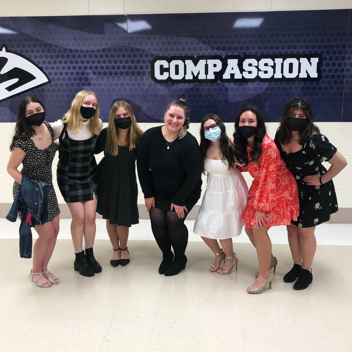 ProfePSHS's tweet image. I could not be more proud of all my little súper estrellas at Spanish Honor Society induction tonight! Thank you @ppakowsk for opening the event &amp;amp; my fearless SHS leaders for taking charge. What an excellent evening! #PSHS #PlainfieldSouth #spanishhonorsociety #cougarculture