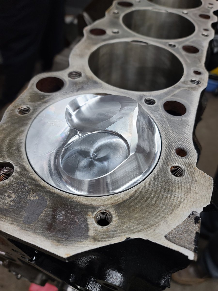 KenLeeTroy's tweet image. Straight to the DOME! Had a few .0000&apos;s to play with so we&apos;re decking it just a skiff and then she&apos;s going together. #BigBlockChevy #DragRacing #BuiltNotBought