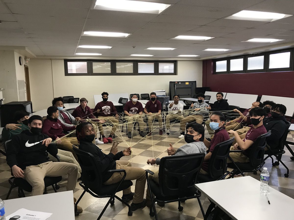 WeRunTogetherRM's tweet photo. Lead Dean Dayhoff taught the Junior Leaders today about the topic of Honesty. She had fun activities and discussions for the young men…and they left realizing honesty is an integral part of being a leader.
"If you tell the truth, you don't have to remember anything.”Mark Twain. https://t.co/XW8YbpgdyX