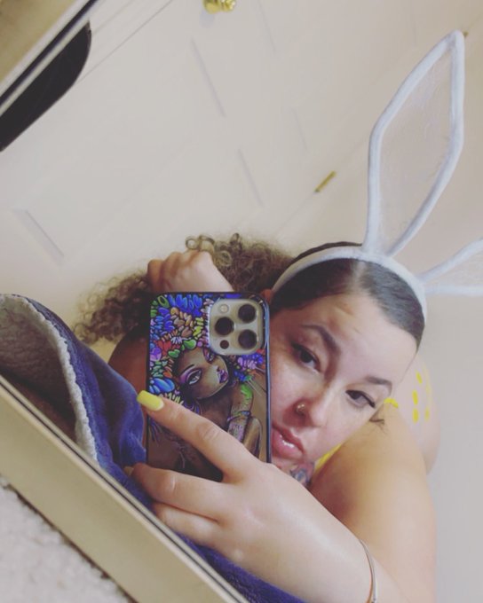 Instagram saw it first 🐰🐰  ((IG~@/babewithfrecks)) https://t.co/TuD5r210cB<a href="/tag/newprofilepic"class="tags"><span>#newprofilepic</span></a>
