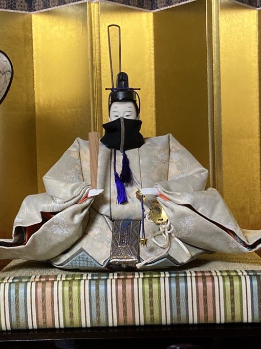 小松未可子さんが投稿した 呪術仕様 の雛人形とは 呪術廻戦 の愛があふれすぎてて反響続出 画像集 ハフポスト アートとカルチャー